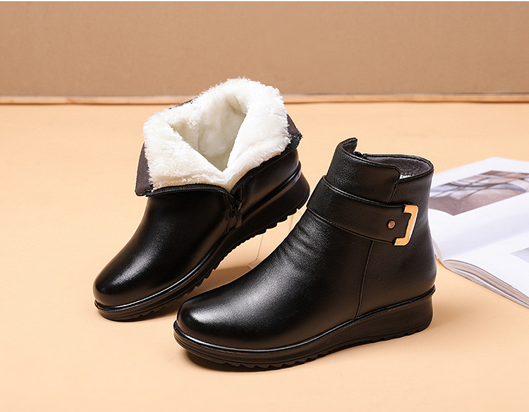 Barbara | Women's Black Plush-Lined Ankle Boots 1