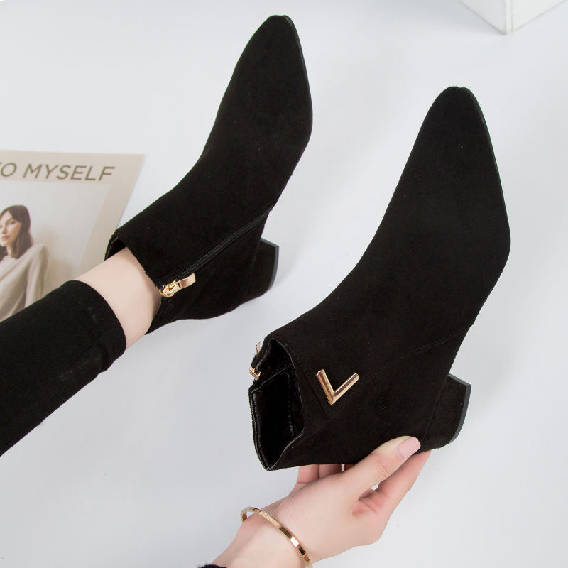 Isla | Women's Black Leather Ankle Boots 1