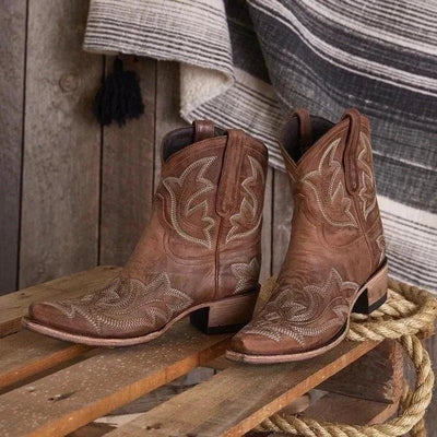 Sarah | Women's Black Western Cowboy Boots 0