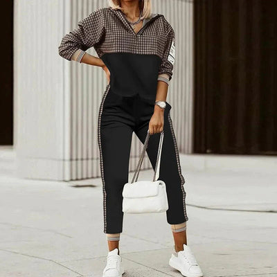 Sophia | Women's Hoodie and Joggers Set Half-Zip Design with Patterned Detail 0